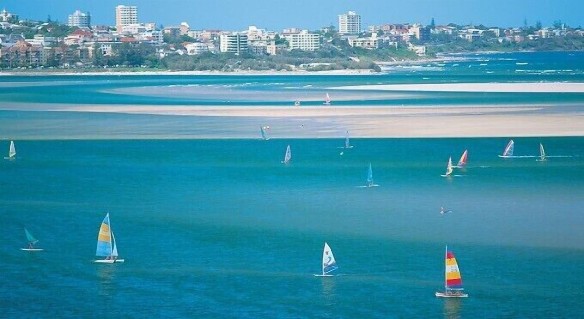 Riviere On Golden Beach Caloundra Eksteriør billede